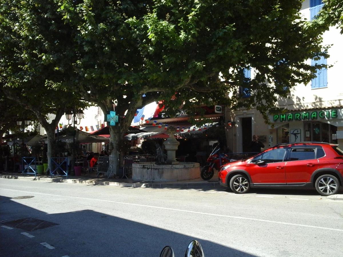 Maison De Village Bagnols en Foret Bagian luar foto